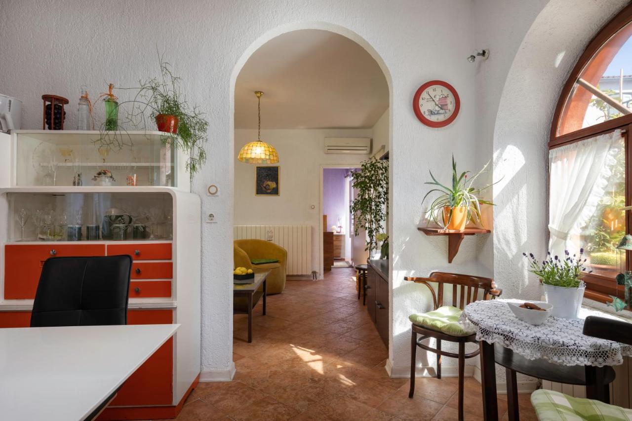 Apartment Below The Stars Rovinj Exterior photo
