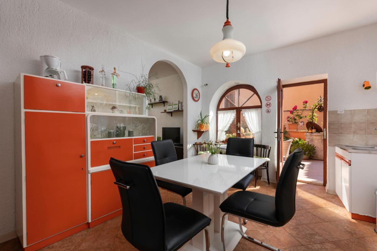 Apartment Below The Stars Rovinj Exterior photo