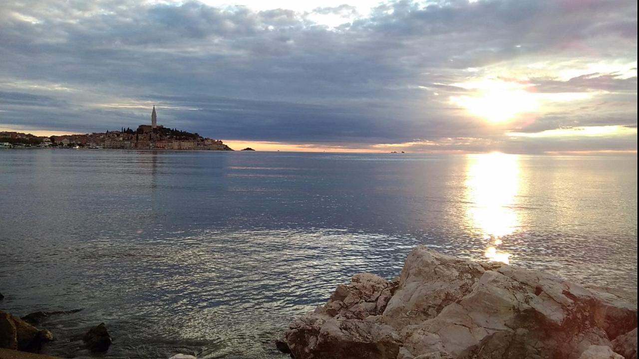 Apartment Below The Stars Rovinj Exterior photo
